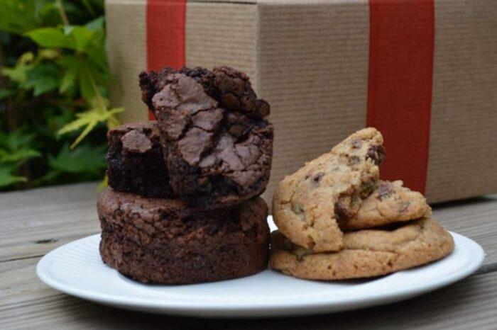 This gift tower comes with (12) gourmet cookies and (4) chocolate brownies