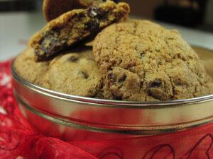 A customized Valentine's Day tin of gourmet cookies